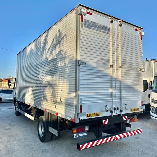 Mb 1016 Accelo 4x2 Ano 2013 Único Dono Baú 6m Financia 100%
