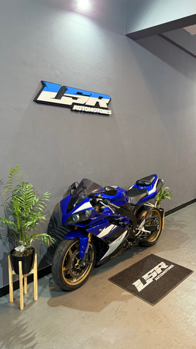 Yamaha-r1