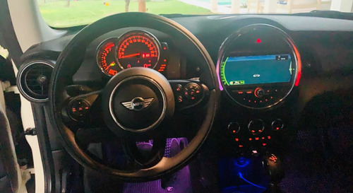 Imagen 8 de 12 de Mini Cooper 1.5 F56 Pepper Wired 136cv