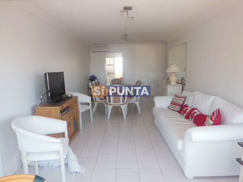 Imagen 27 de 30 de Apartamento En Peninsula, 2 Dormitorios *