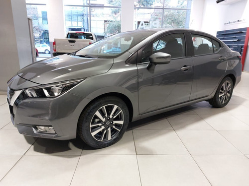 Imagen 1 de 11 de Nissan Versa Advance Cvt