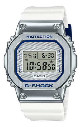 Reloj Hombre Casio Gm-5600lc-7dr G-shock Color de la correa Blanco Color del bisel Plateado Color del fondo Gris