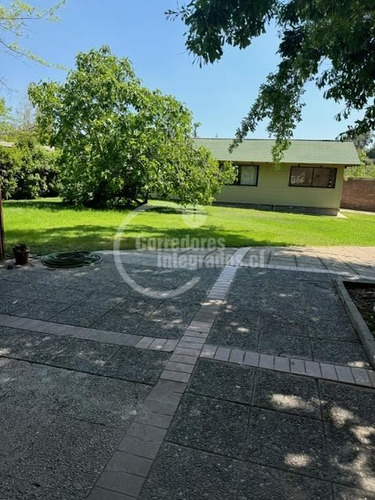 Casa En Venta De 7 Dorm. En Las Condes
