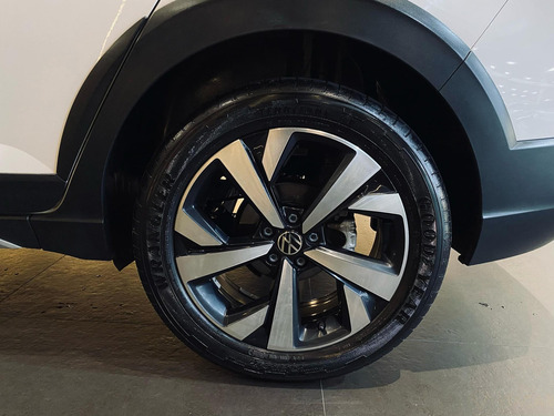 Volkswagen Nivus Highline 1.0 200 TSI Flex Aut.
