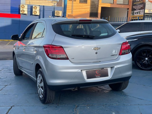 Chevrolet Onix Onix 1.4 MPFI LT 8V FLEX 4P MANUAL