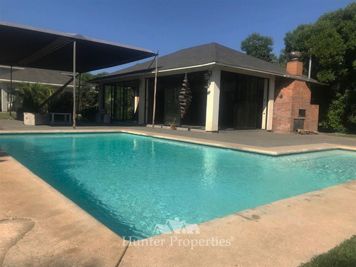 Casa En Venta En Oferta De 5d 5b De 579 M2 En Unihue Talca