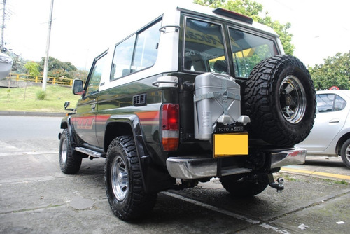 Toyota Land Cruiser 4.0 Lx