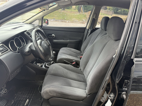Nissan Tiida 1.8 Visia
