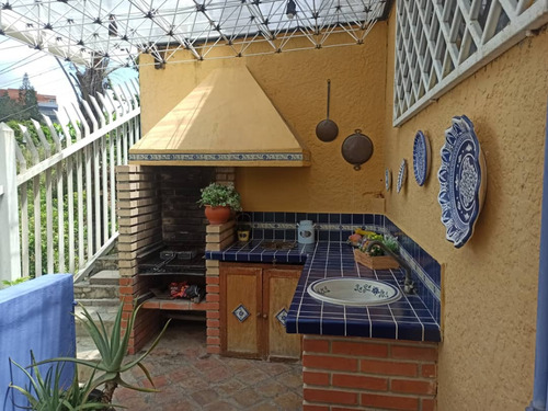 Se Vende Casa 466mt2 Cosntrucción/402mt2 Terreno 5h-6b-5pe La Tahona