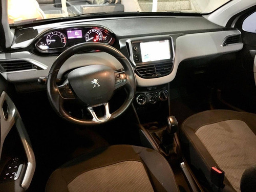Peugeot 208 1.5 Allure 8v Flex 4p Manual