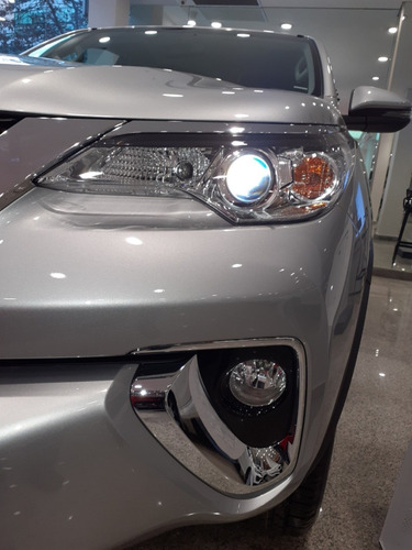 Toyota Sw4 2.8 Sr 204cv 4x4