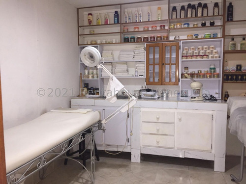Imagen 19 de 30 de Local Comercial En Alquiler En Barquisimeto Para Iniciarte En El Mundo De La Estética, Incluye Mobiliario. Selena Pacheco Tlf. 04245197639. Cód. 21-27917 . Lara, Venezuela