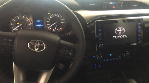 Imagen 3 de 5 de Nueva Toyota Hilux 4x4 2022 Srv At Cabina Doble