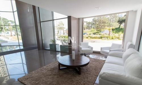 Departamento En Venta Y Alquiler. Gran Oportunidad.- Ref: 2329