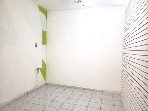 Imagen 7 de 10 de Local Comercial En Venta Plaza De Las Americas