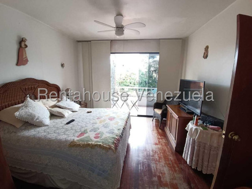 Ms: 25-7027. En Venta Amplio, Iluminado Y Fresco Apartamento En La Alta Florida. A=127 M2, 2h, 2b, 1p.