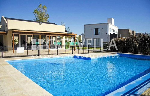 Imagen 15 de 17 de Casa Minimalista A La Venta En Haras Maria Victoria, Moreno