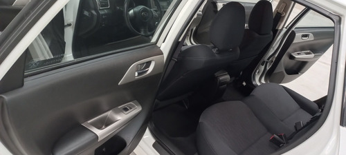 Imagen 6 de 12 de Subaru Impreza 2009 2.0 R 5mt Sawd 150 Cv