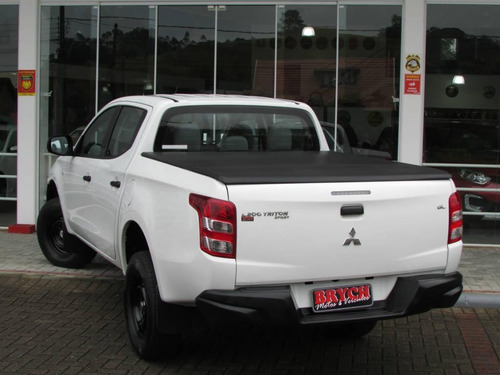 Imagem 4 de 9 de Mitsubishi L200 Triton Sport Gl