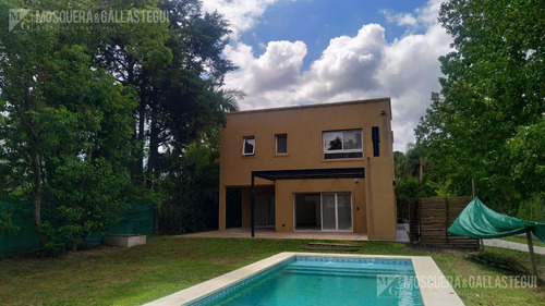Casa En Venta - Boat Center.