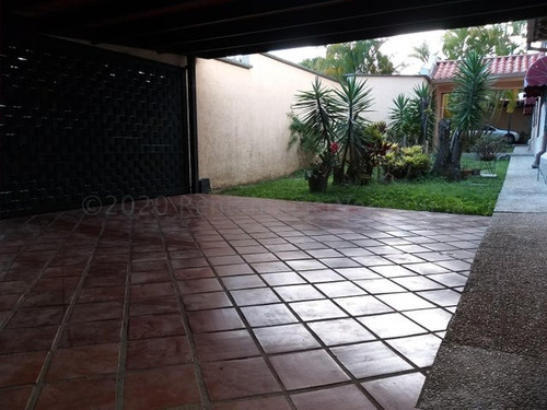 Casa ( 2 Niveles ) Venta Lomas De La Lagunita Mls - 24-24821