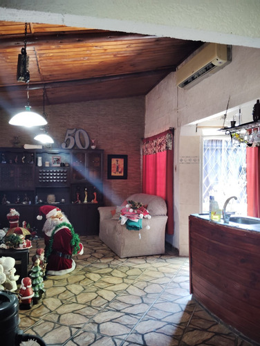 Se Vende Casa 3 Dormitorios Y 1 Apto Monoambiente Barbacoa Garaje Santa Ana Costa Canelones A Sólo 3 Cuadras Playa