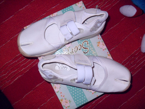 Zapatillas Dedo Partido Como Nuevas! 47 Street