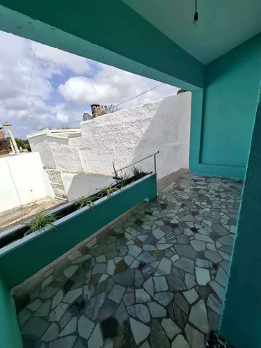 Casa En Alquiler 3 Dormitorios, En Jardines Hipodromo