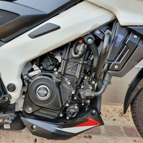 Imagen 5 de 9 de Bajaj Rouser Ns200 Fi - Modelo 2022 - 0km