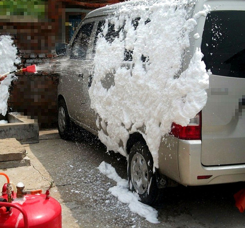 Imagen 6 de 9 de Espumadora Para Autolavado 80 Litros Ferton