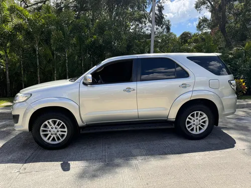 Toyota Fortuner 2.7l 4x4