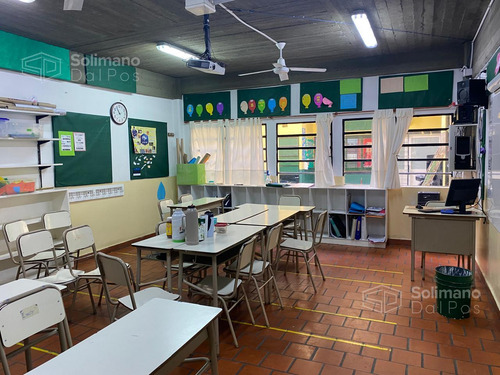 Local / Oficina / Instituto Educativo En Olivos