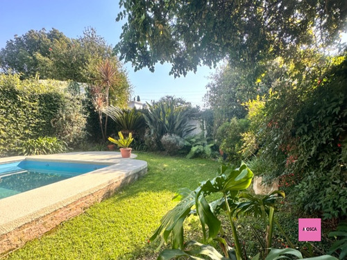 Encantadora Casa Con Pileta Moreno Centro Permuto