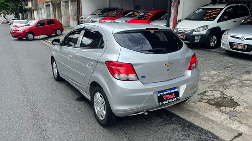 Imagem 4 de 10 de Chevrolet Onix 1.0 Joy 2017/2017