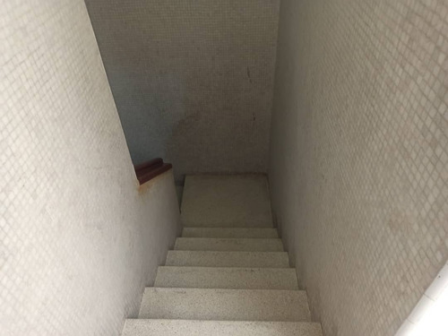 Se Alquila Excelente Local Para Oficina Distribucion De 4 Amlios Y Comodos Espacios En Una Zona Comercial Y Profesional Como Lo Es La Campiña En Caracas Em
