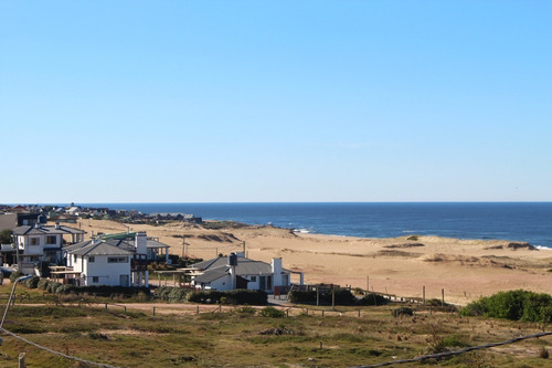 Casa Frente Al Mar En Punta Del Diablo