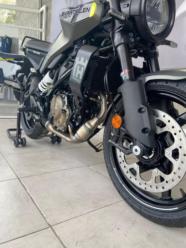 Svartpilen 250 Husqvarna Tienda Oficial Exclusiva Pro One