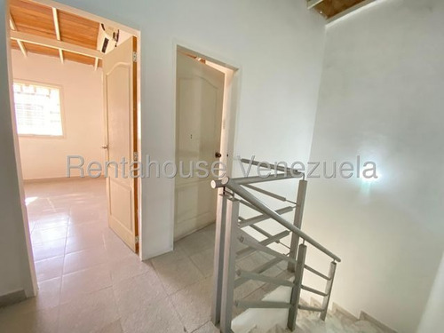 Gbf 25-16345 La Morita Karol Home Ii Vendo Hermoso Townhouse Contácteme Ya.