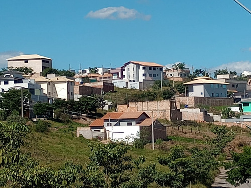 Apartamento Com 2 Quartos Sendo 1 Suite, Cobertura E 2 Vagas De Garagem, À Venda, Bairro São Marcos - Conselheiro Lafaiete