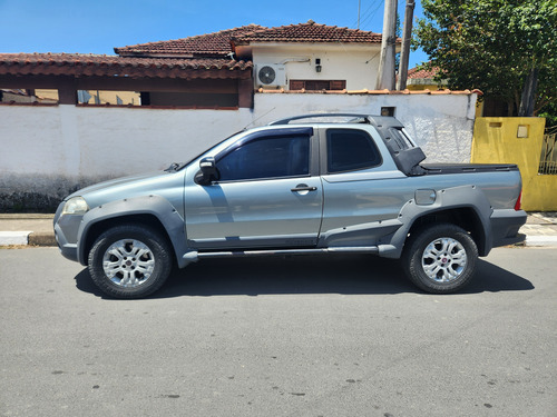 Fiat Strada 1.8 16v Adventure Cab. Dupla Flex 2p