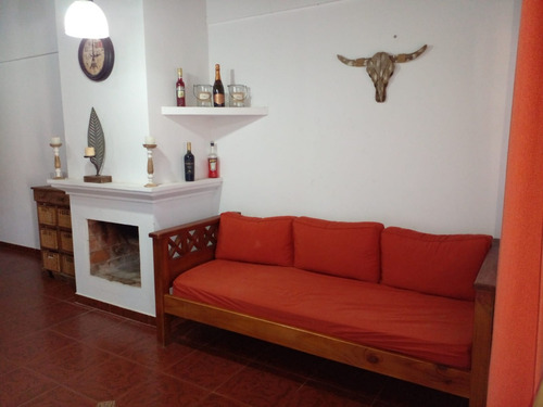 377- Chalet 4 Amb En Alquiler , A 6 Cuadras Del Mar