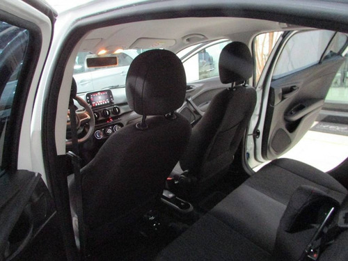 Imagem 10 de 13 de Fiat Cronos 1.3 Firefly Flex Drive Manual