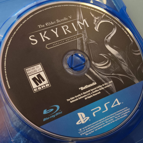 The Elder Scrolls V: Skyrim Special Edition Ps4 Físico (Usado)