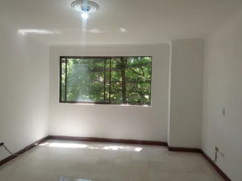 Apartamento En Arriendo En Aguacatala, Poblado