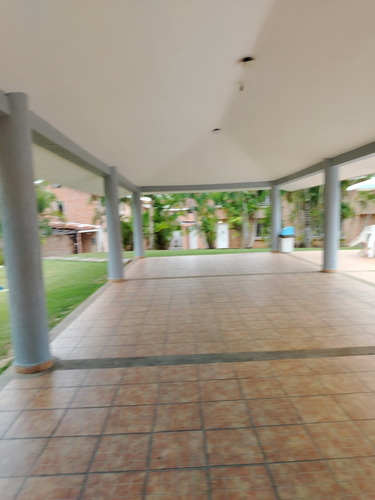 Townhouse En Guataparo, Conjunto Residencial Los Aleros. Lm.p