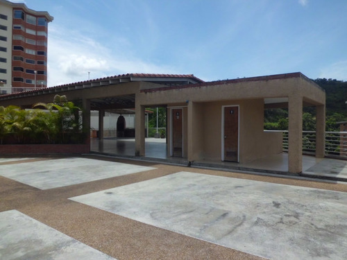 Vendo Excelente Apartamento En Urb. Miravila De 94 Mts2 Documentos De Propiedad Y Demás Solicitados Por El Registro Al Día Solo Para Firmar.