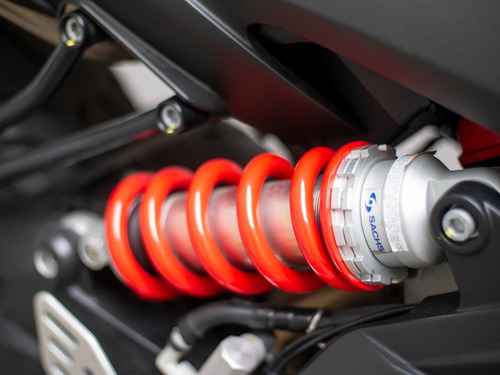 Imagen 19 de 23 de Aprilia Shiver 900 -usado Con Accesorios Incluidos
