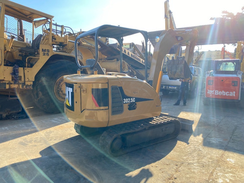 Imagem 9 de 15 de Mini Escavadeira Caterpillar 302.5c Ano 2011