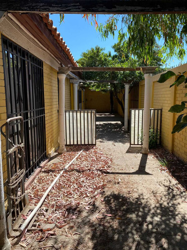 Se Vende Casa Esquina Maipú (25372)