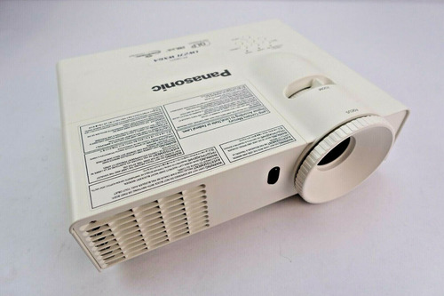 Panasonic Pt-lw271u Dlp Projector (152 Hours) Vvc